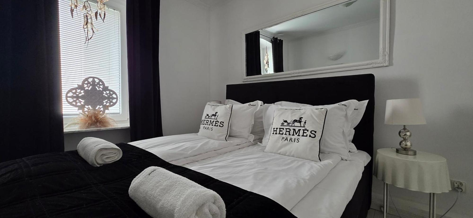 Perfect Stay - "Campari Glam Apartments" Torun Bagian luar foto