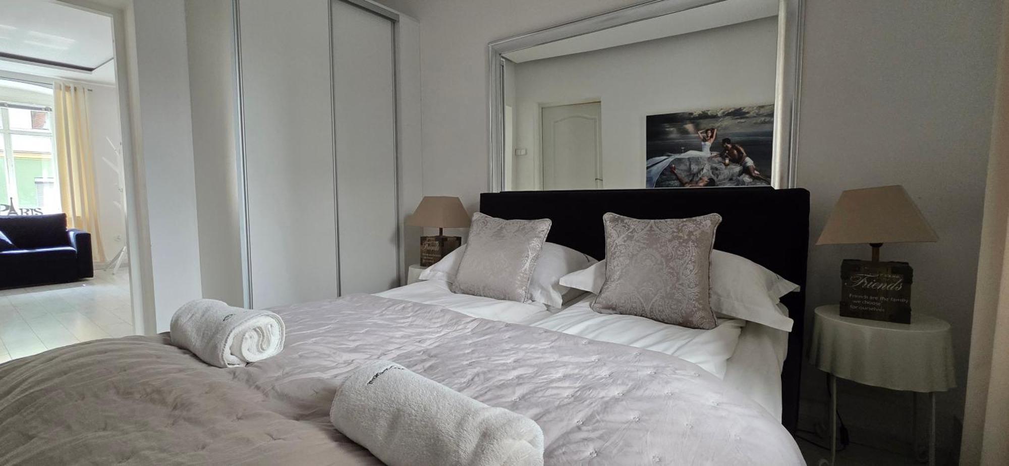 Perfect Stay - "Campari Glam Apartments" Torun Bagian luar foto